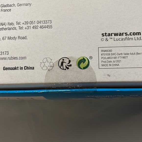 NEW 50th Anniv. Star Wars DARTH VADER Ben Cooper Halloween Mask Costume Adult - Picture 8 of 9